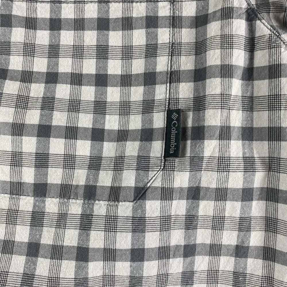 Columbia Button Down Shirt Mens XL Grey‎ White Check Cotton Stretch Short Sleeve